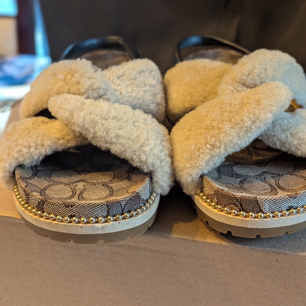 Coach Women's 8B Tally Beige Fuzzy Slippers With Beads - Picture 8 of 10